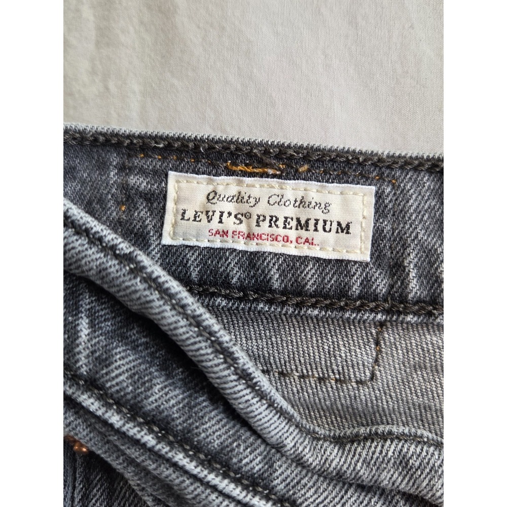 Levi's Women's Wedgie Premium Jeans High Waisted Black Gray Wash Women's 28 EUC - Picture 6 of 13